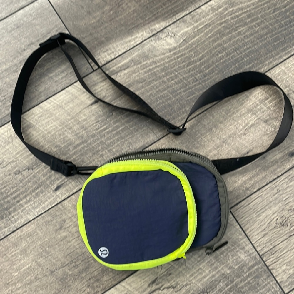 Lululemon crossbody bag